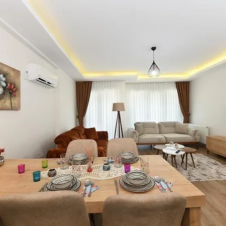 Ottoman Studio Apartment *
